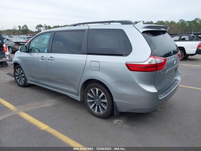 Photo 2 VIN: 5TDDZ3DC4KS210274 - TOYOTA SIENNA 