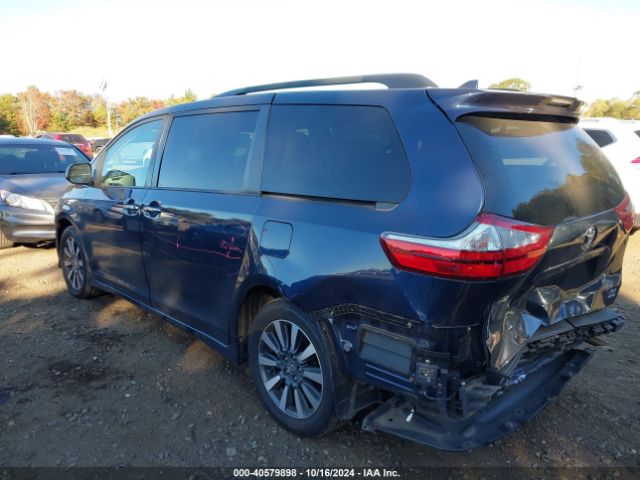 Photo 2 VIN: 5TDDZ3DC4KS222585 - TOYOTA SIENNA 