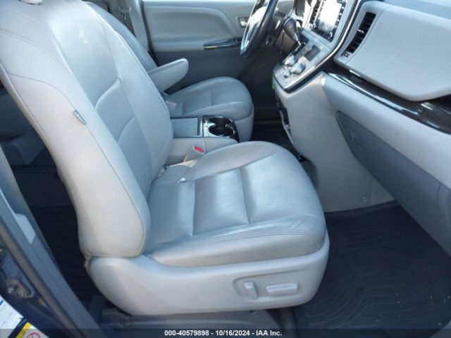 Photo 4 VIN: 5TDDZ3DC4KS222585 - TOYOTA SIENNA 