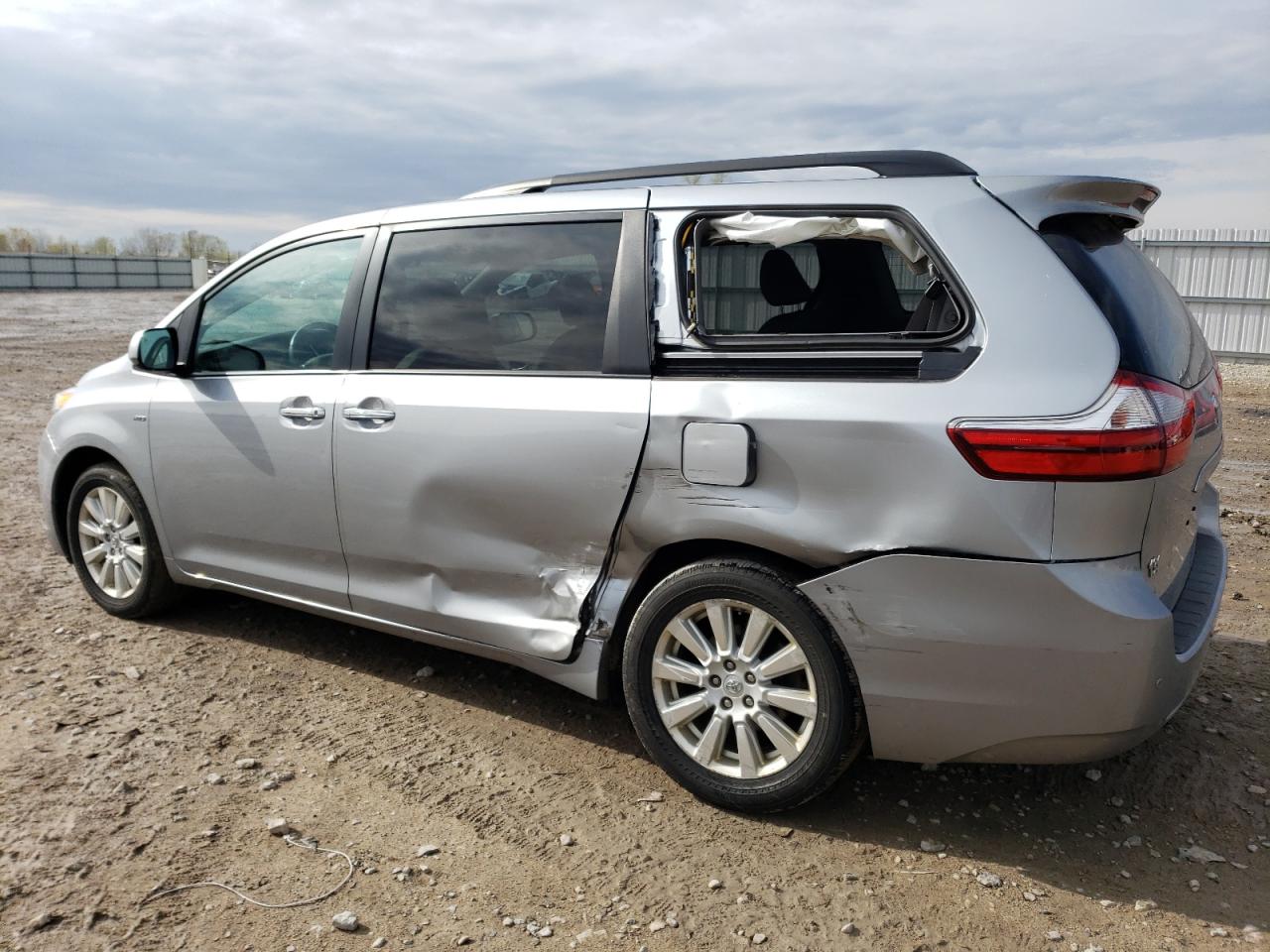 Photo 1 VIN: 5TDDZ3DC5HS162616 - TOYOTA SIENNA 