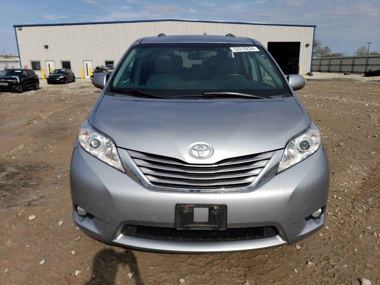 Photo 4 VIN: 5TDDZ3DC5HS162616 - TOYOTA SIENNA 