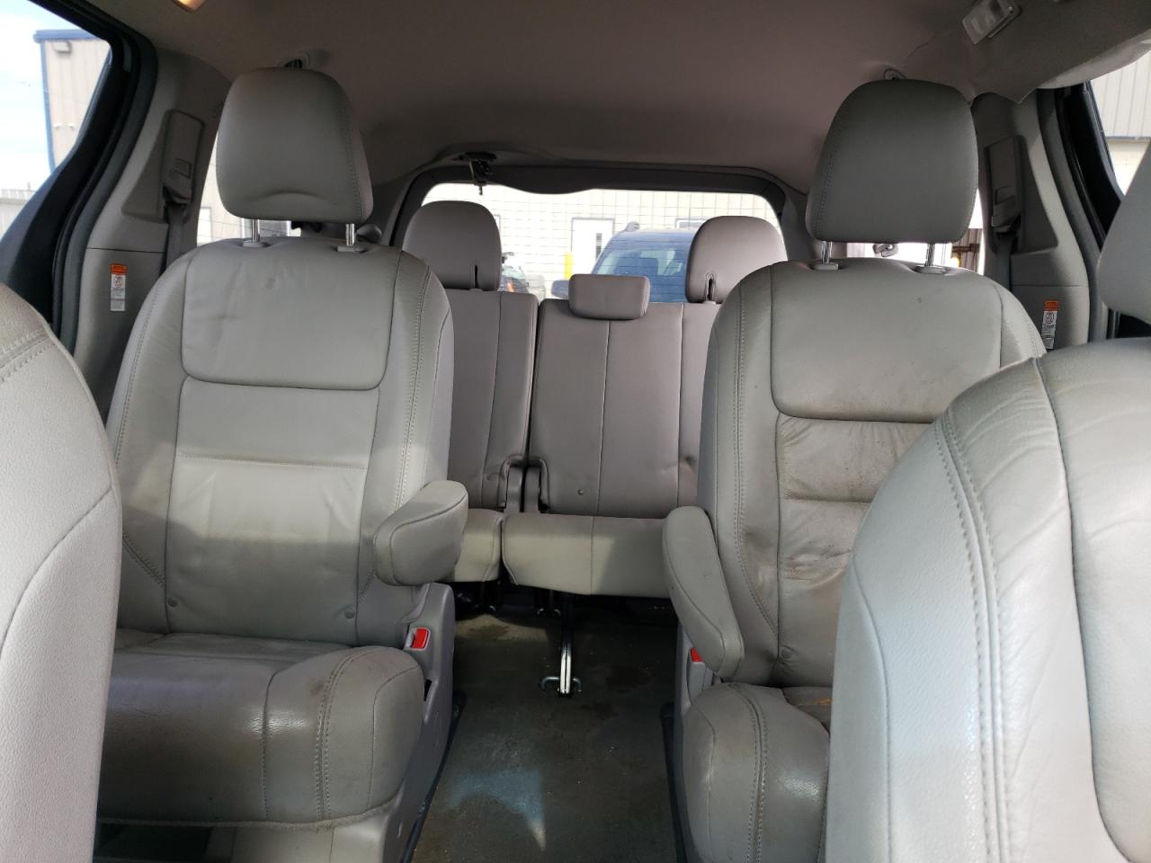 Photo 9 VIN: 5TDDZ3DC5HS162616 - TOYOTA SIENNA 