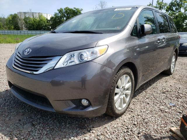 Photo 1 VIN: 5TDDZ3DC5HS172711 - TOYOTA SIENNA XLE 