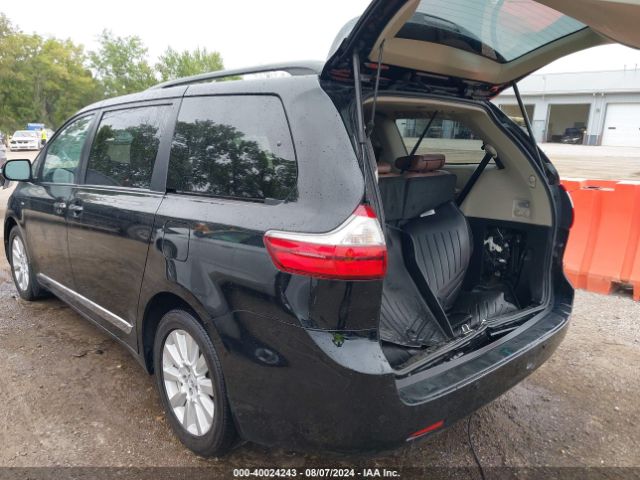 Photo 2 VIN: 5TDDZ3DC5HS180730 - TOYOTA SIENNA 