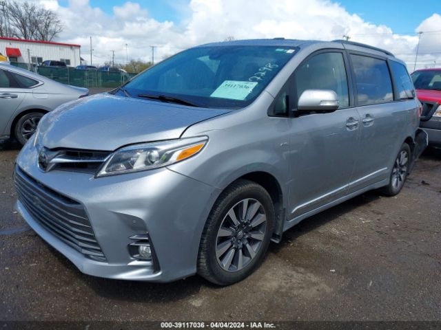 Photo 1 VIN: 5TDDZ3DC5JS207298 - TOYOTA SIENNA 