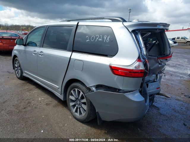 Photo 2 VIN: 5TDDZ3DC5JS207298 - TOYOTA SIENNA 