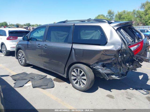 Photo 2 VIN: 5TDDZ3DC5LS233306 - TOYOTA SIENNA 