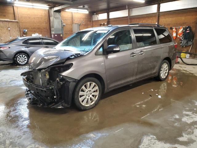 Photo 0 VIN: 5TDDZ3DC6HS170692 - TOYOTA SIENNA XLE 