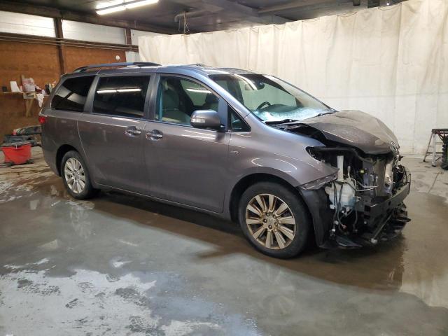 Photo 3 VIN: 5TDDZ3DC6HS170692 - TOYOTA SIENNA XLE 