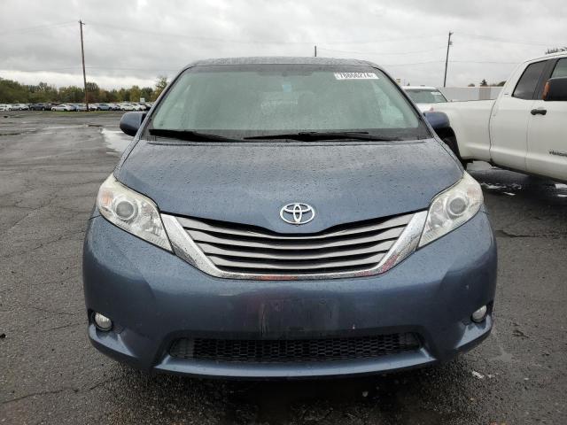 Photo 4 VIN: 5TDDZ3DC6HS170756 - TOYOTA SIENNA XLE 