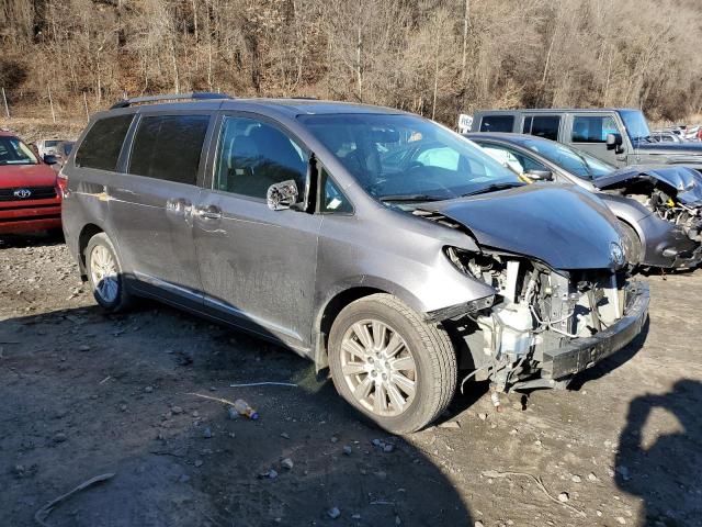 Photo 3 VIN: 5TDDZ3DC6HS181224 - TOYOTA SIENNA XLE 