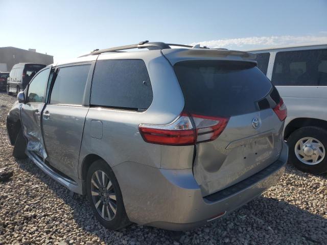 Photo 1 VIN: 5TDDZ3DC6JS201428 - TOYOTA SIENNA XLE 