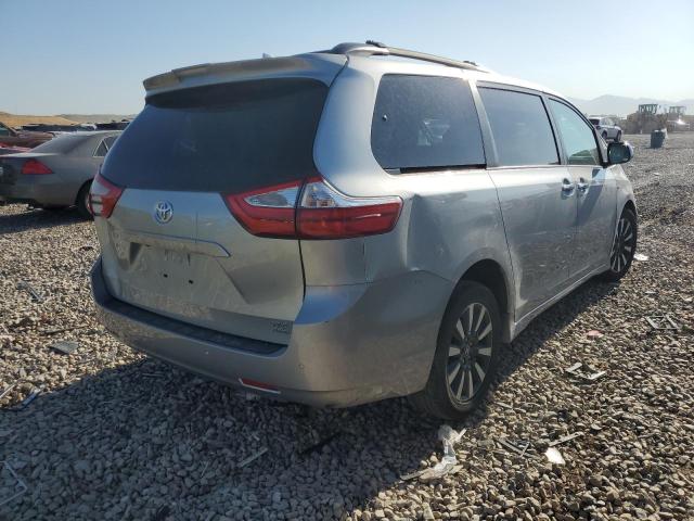 Photo 2 VIN: 5TDDZ3DC6JS201428 - TOYOTA SIENNA XLE 