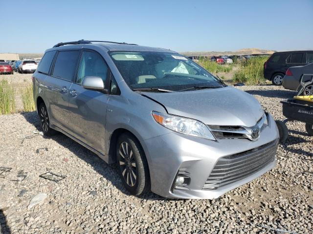 Photo 3 VIN: 5TDDZ3DC6JS201428 - TOYOTA SIENNA XLE 