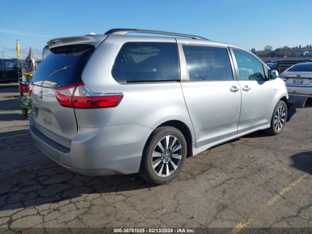 Photo 3 VIN: 5TDDZ3DC6JS207567 - TOYOTA SIENNA 