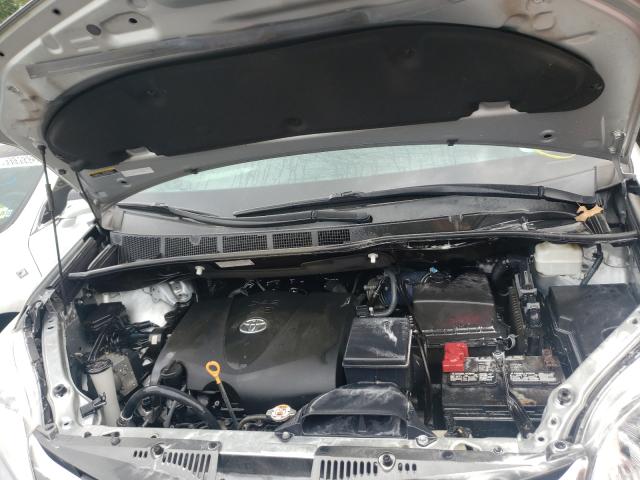 Photo 6 VIN: 5TDDZ3DC6KS221678 - TOYOTA SIENNA XLE 