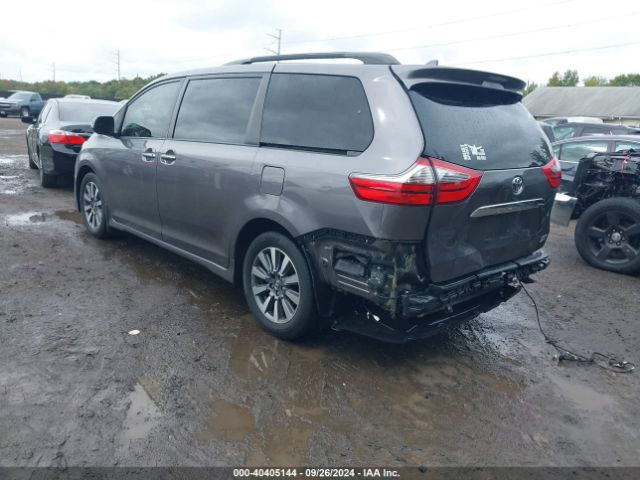 Photo 2 VIN: 5TDDZ3DC6LS242015 - TOYOTA SIENNA 