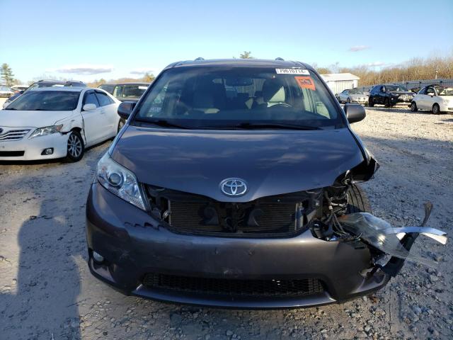 Photo 4 VIN: 5TDDZ3DC7HS155537 - TOYOTA SIENNA XLE 