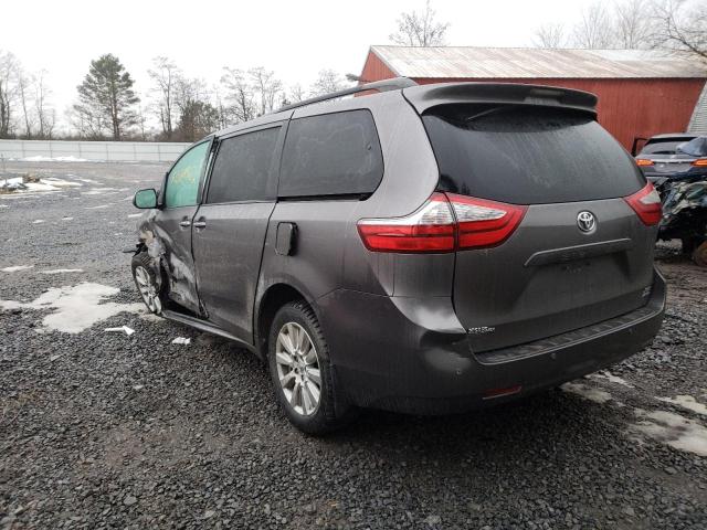 Photo 1 VIN: 5TDDZ3DC7HS155683 - TOYOTA SIENNA XLE 