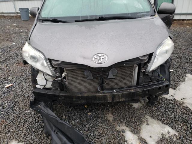 Photo 11 VIN: 5TDDZ3DC7HS155683 - TOYOTA SIENNA XLE 