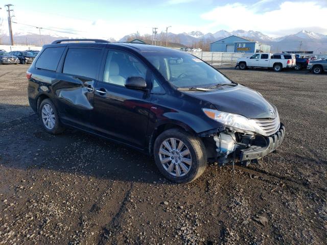 Photo 3 VIN: 5TDDZ3DC7HS155697 - TOYOTA SIENNA XLE 