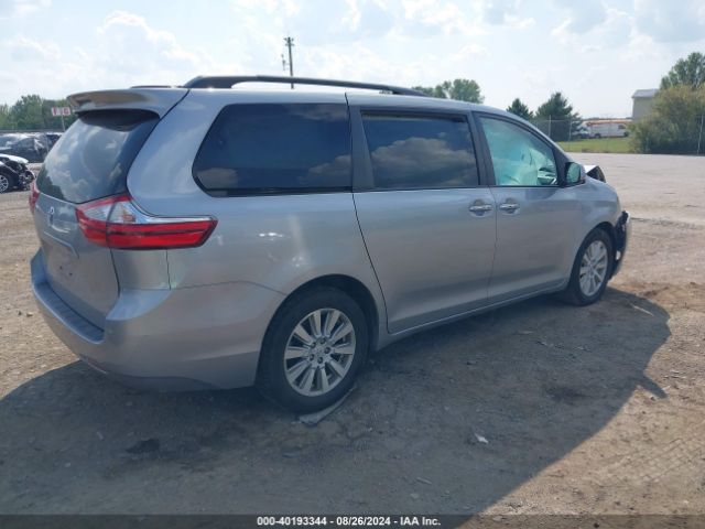 Photo 3 VIN: 5TDDZ3DC7HS170300 - TOYOTA SIENNA 