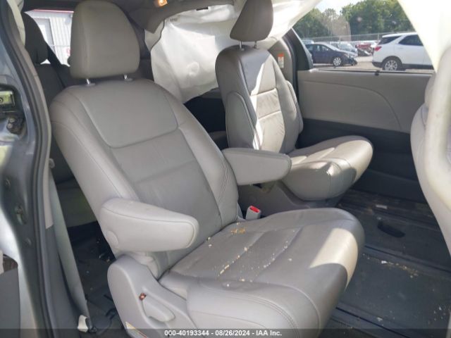 Photo 7 VIN: 5TDDZ3DC7HS170300 - TOYOTA SIENNA 