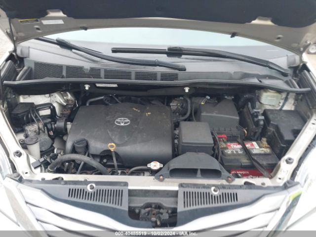 Photo 9 VIN: 5TDDZ3DC7HS184567 - TOYOTA SIENNA 