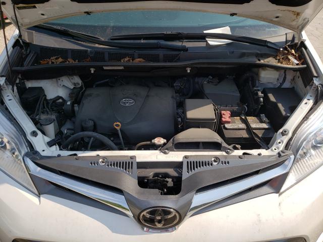 Photo 6 VIN: 5TDDZ3DC7JS189841 - TOYOTA SIENNA XLE 