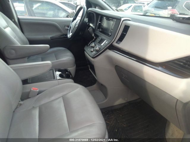 Photo 4 VIN: 5TDDZ3DC7JS200045 - TOYOTA SIENNA 