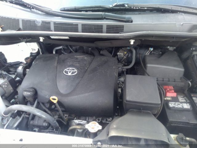 Photo 9 VIN: 5TDDZ3DC7JS200045 - TOYOTA SIENNA 