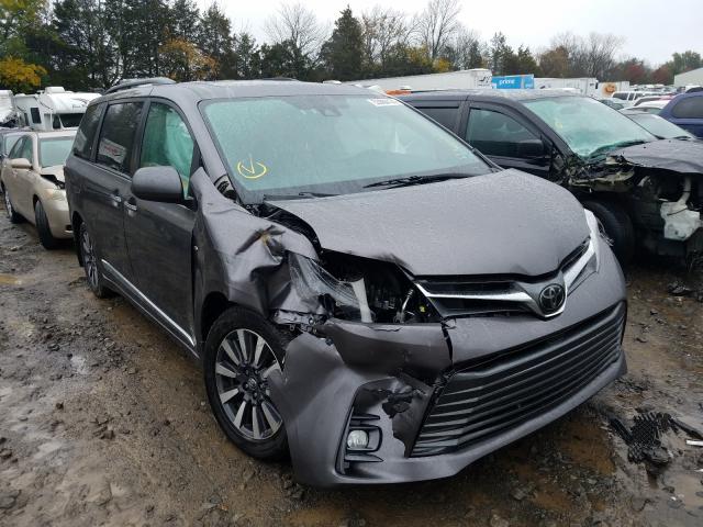 Photo 0 VIN: 5TDDZ3DC7JS209747 - TOYOTA SIENNA XLE 