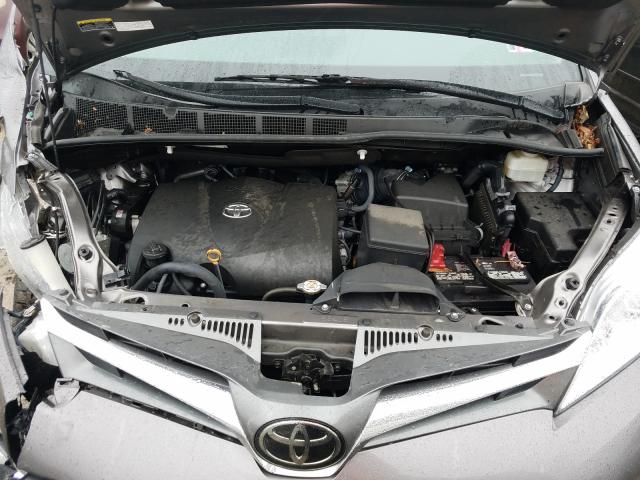 Photo 6 VIN: 5TDDZ3DC7JS209747 - TOYOTA SIENNA XLE 