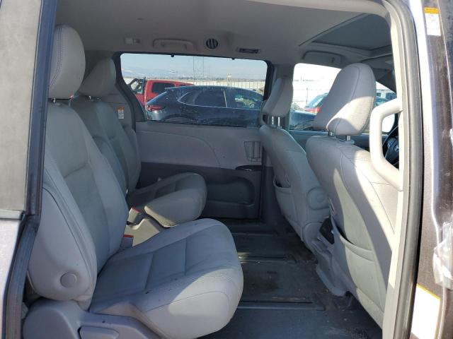 Photo 10 VIN: 5TDDZ3DC7KS223164 - TOYOTA SIENNA XLE 