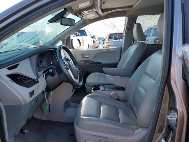 Photo 6 VIN: 5TDDZ3DC7KS223164 - TOYOTA SIENNA XLE 