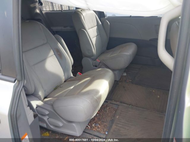 Photo 7 VIN: 5TDDZ3DC7KS227408 - TOYOTA SIENNA 