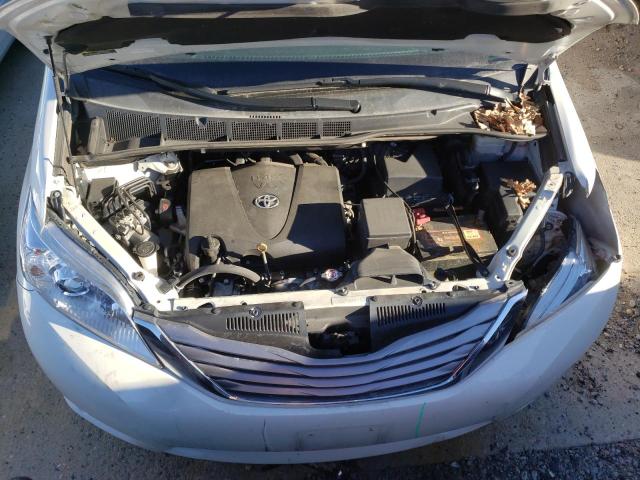 Photo 6 VIN: 5TDDZ3DC8HS149990 - TOYOTA SIENNA XLE 