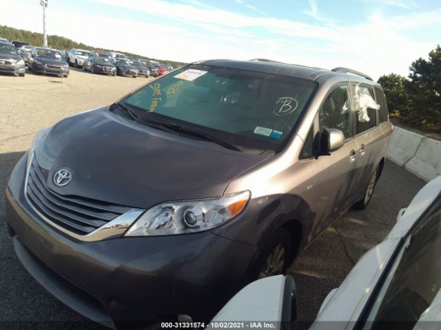 Photo 1 VIN: 5TDDZ3DC8HS153988 - TOYOTA SIENNA 