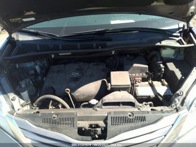 Photo 9 VIN: 5TDDZ3DC8HS153988 - TOYOTA SIENNA 