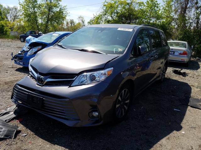 Photo 1 VIN: 5TDDZ3DC8JS196992 - TOYOTA SIENNA XLE 