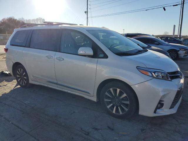 Photo 3 VIN: 5TDDZ3DC8JS203617 - TOYOTA SIENNA XLE 