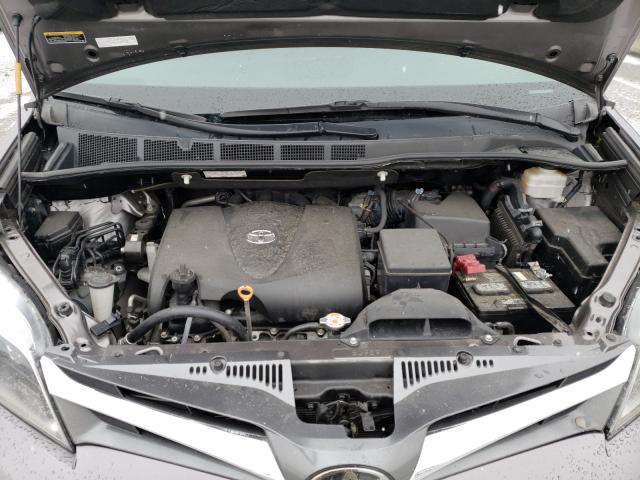 Photo 6 VIN: 5TDDZ3DC8JS209806 - TOYOTA SIENNA XLE 