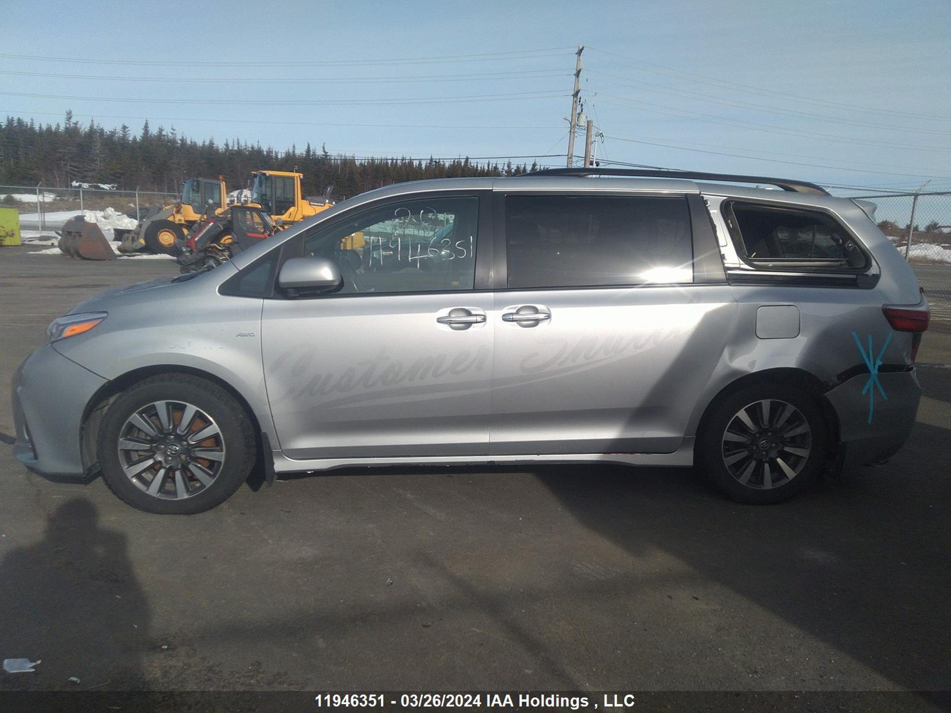 Photo 14 VIN: 5TDDZ3DC8LS229105 - TOYOTA SIENNA 