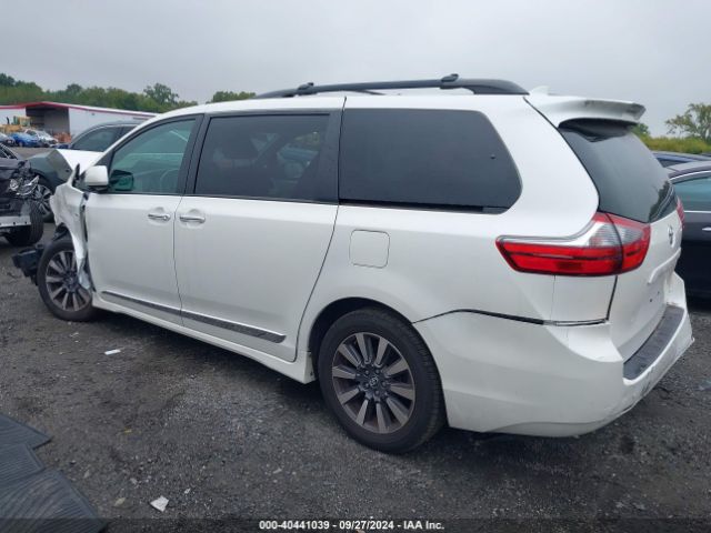 Photo 2 VIN: 5TDDZ3DC8LS238886 - TOYOTA SIENNA 