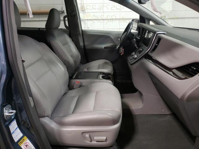 Photo 4 VIN: 5TDDZ3DC9HS158679 - TOYOTA SIENNA XLE 