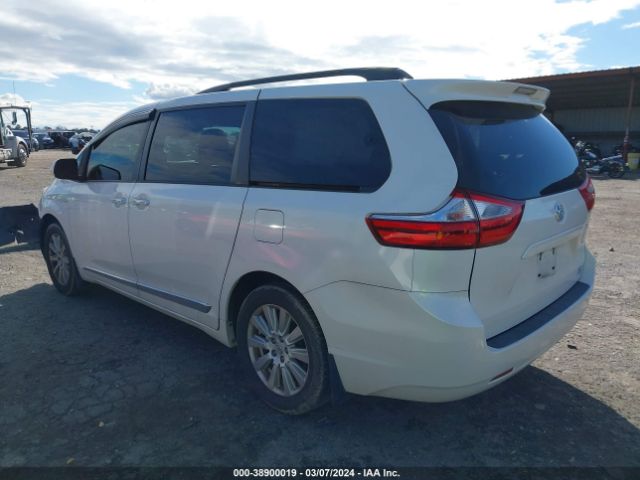 Photo 2 VIN: 5TDDZ3DC9HS163560 - TOYOTA SIENNA 