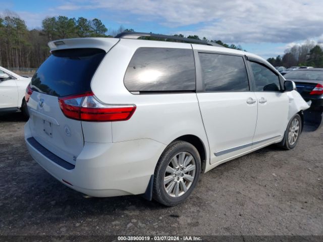 Photo 3 VIN: 5TDDZ3DC9HS163560 - TOYOTA SIENNA 