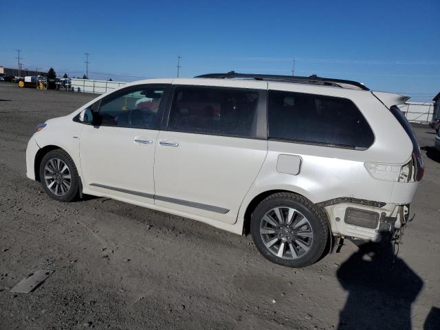 Photo 1 VIN: 5TDDZ3DC9JS196676 - TOYOTA SIENNA XLE 