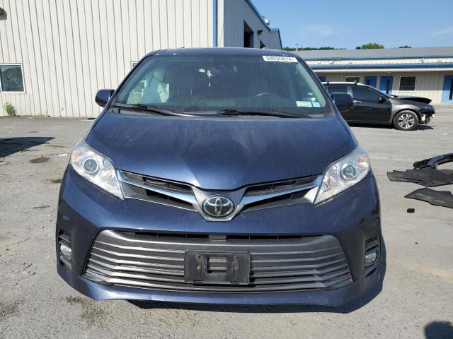 Photo 4 VIN: 5TDDZ3DC9JS202931 - TOYOTA SIENNA XLE 