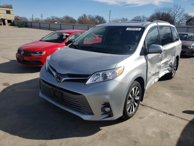 Photo 1 VIN: 5TDDZ3DC9KS224588 - TOYOTA SIENNA XLE 